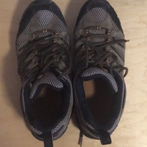 Merrill Moab 2 hiking boots/shoes